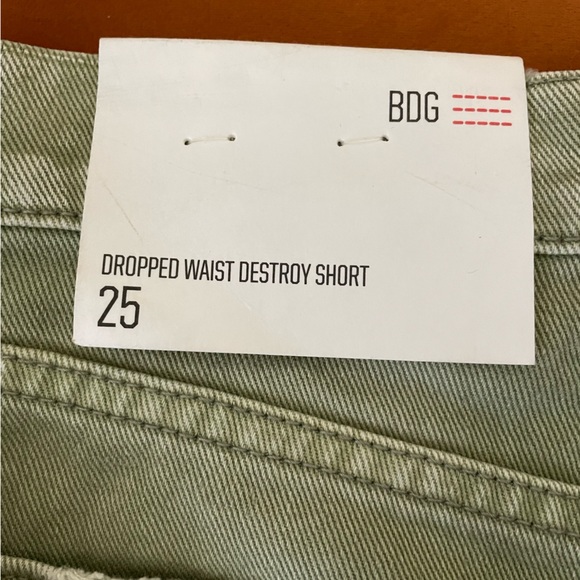 Urban Outfitters BDG Destroyed Dropped Waist Shorts - Picture 4 of 4